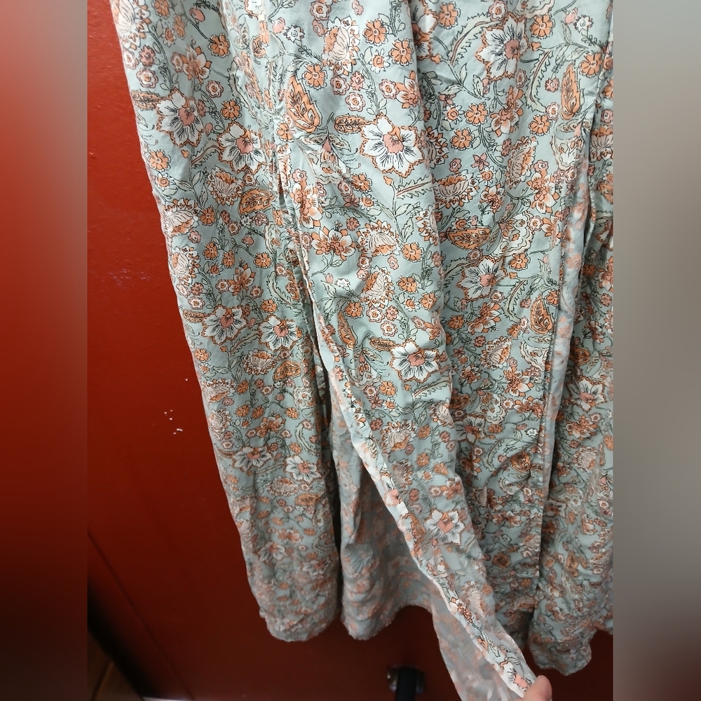 Floral Print Maxi Skirt - Picture 2 of 5